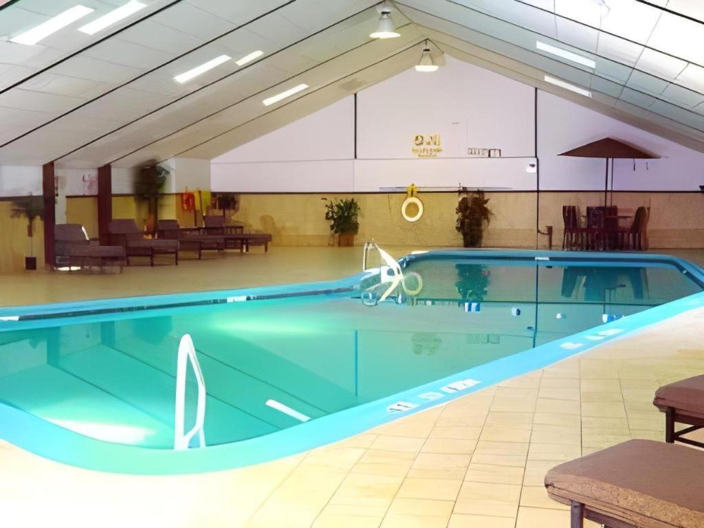 Garden Plaza Hotel Saddle Brook Exterior foto