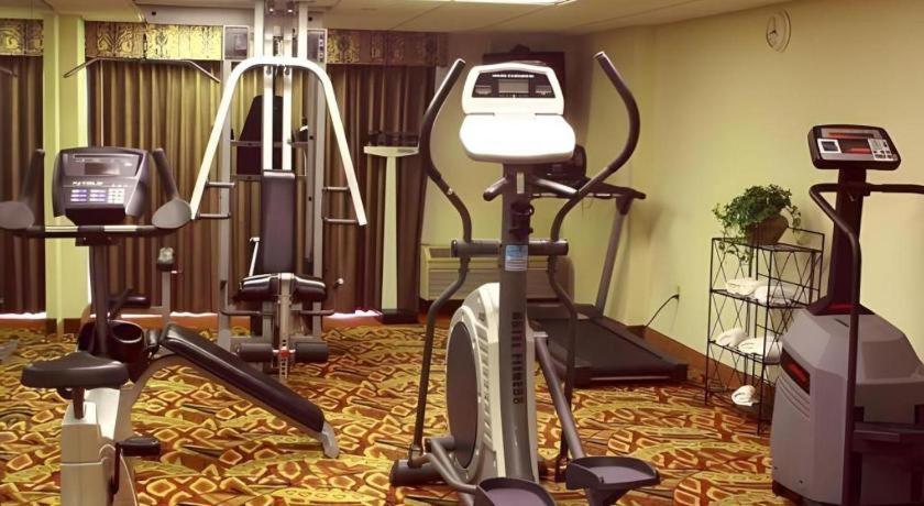 Garden Plaza Hotel Saddle Brook Exterior foto