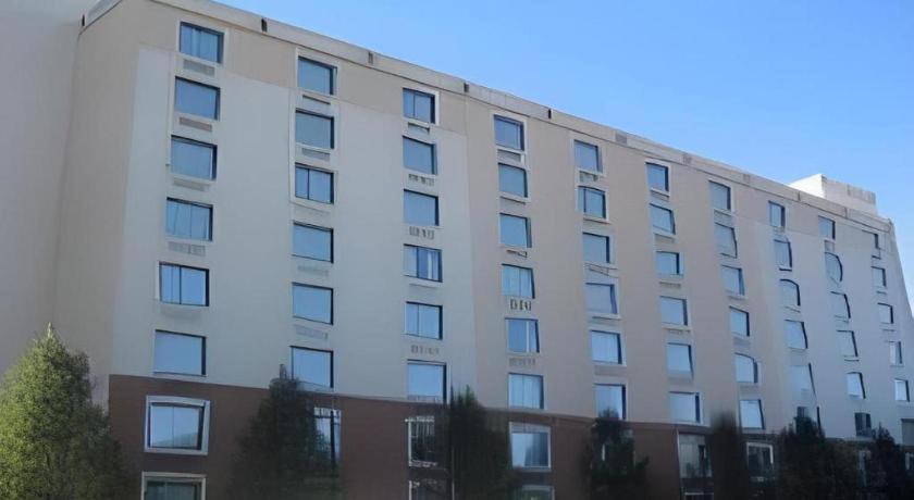 Garden Plaza Hotel Saddle Brook Exterior foto