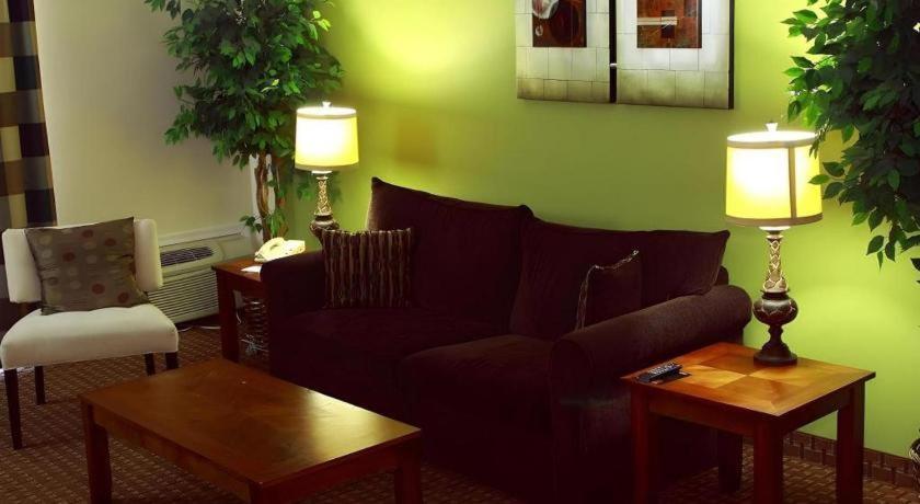 Garden Plaza Hotel Saddle Brook Exterior foto